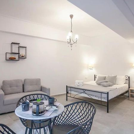Ifaistos Luxury Flat Psyrri Square Lägenhet Aten Exteriör bild
