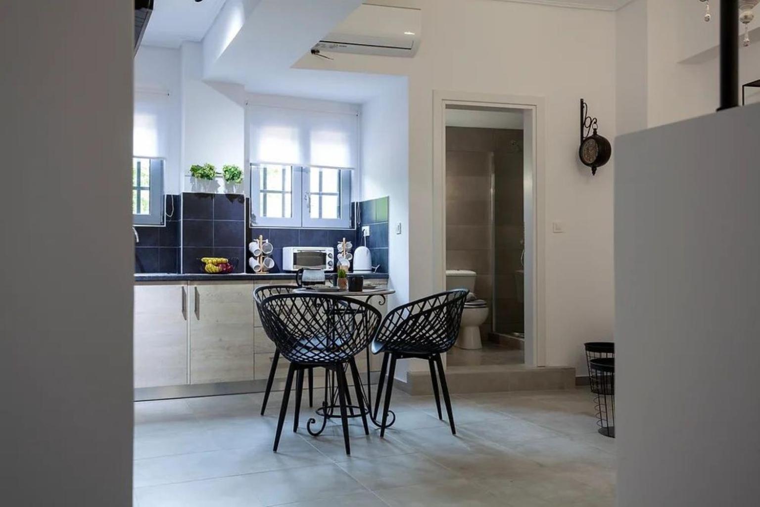 Ifaistos Luxury Flat Psyrri Square Lägenhet Aten Exteriör bild